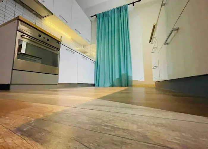 Luxury Apartment In City Center